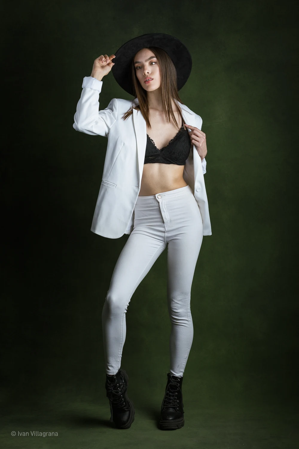 Estudio · 04